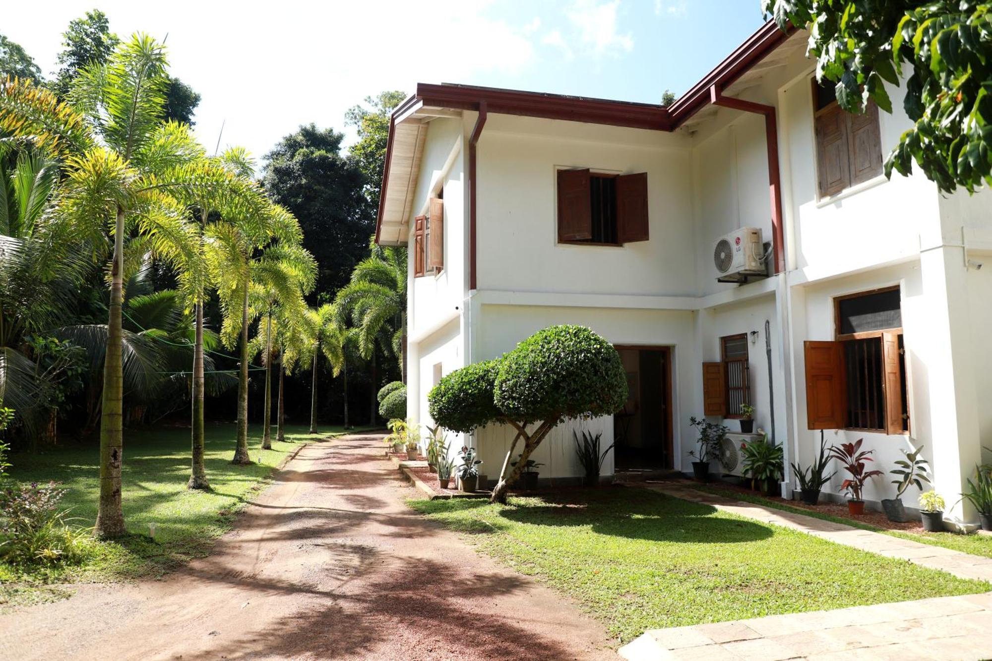 Green Edge Villa Хиккадува Экстерьер фото