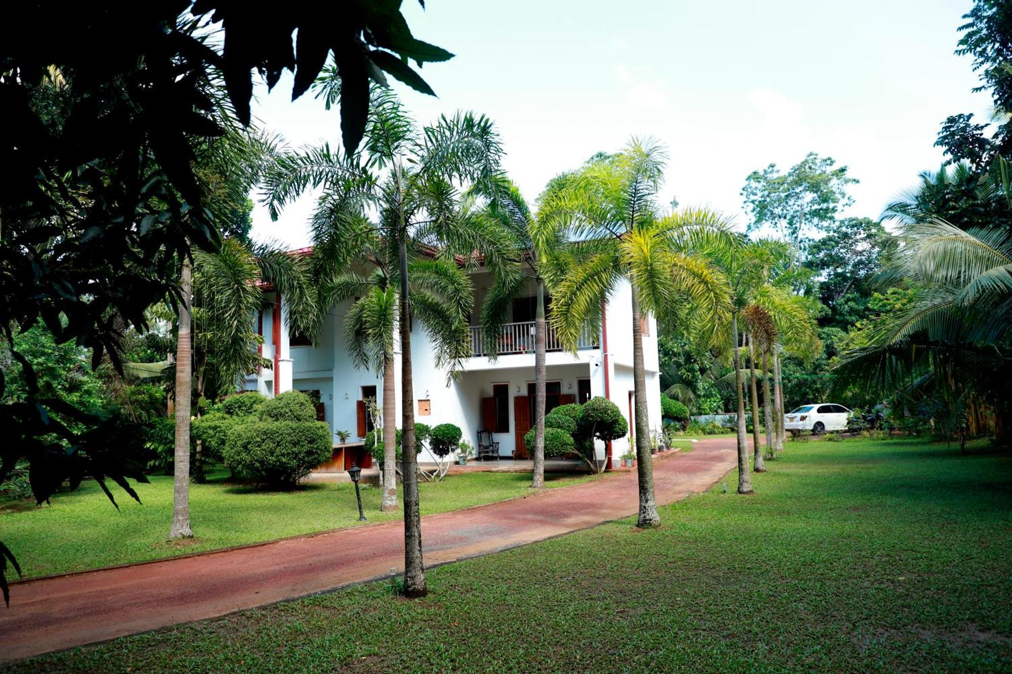 Green Edge Villa Хиккадува Экстерьер фото
