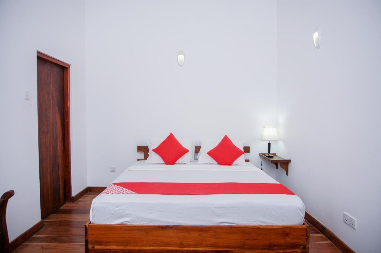 Green Edge Villa Хиккадува Экстерьер фото