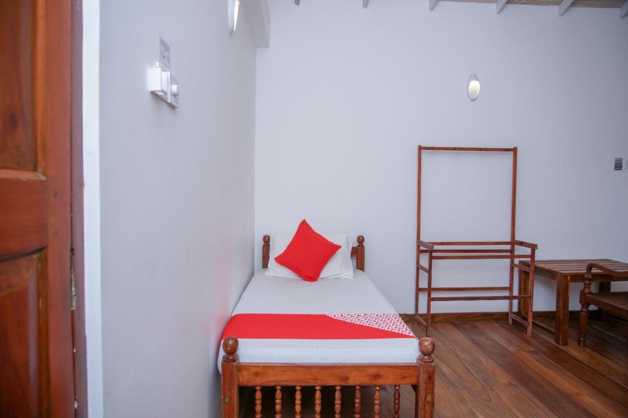 Green Edge Villa Хиккадува Экстерьер фото