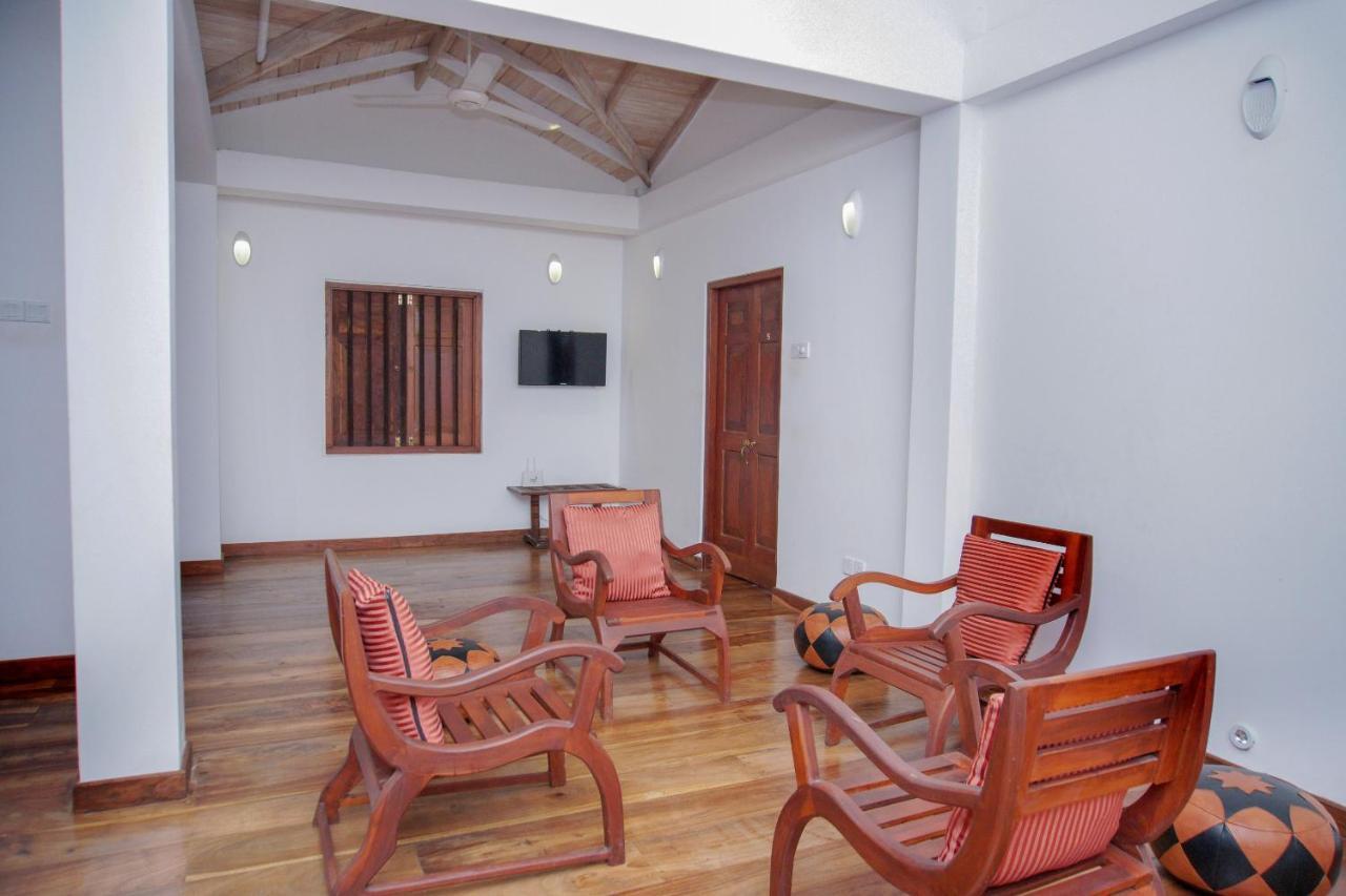 Green Edge Villa Хиккадува Экстерьер фото